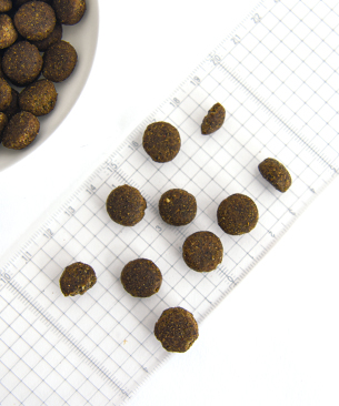 POCHI ミディアムラージブリード 3種のポルトリー 100g